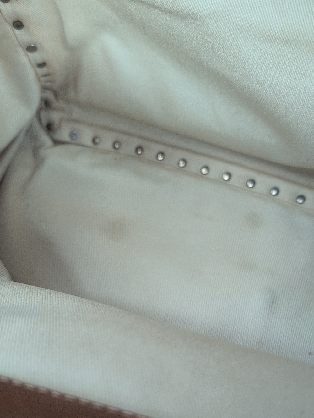 Valentino Garavani Denim Rockstud Tote Bag - Picture 15 of 16